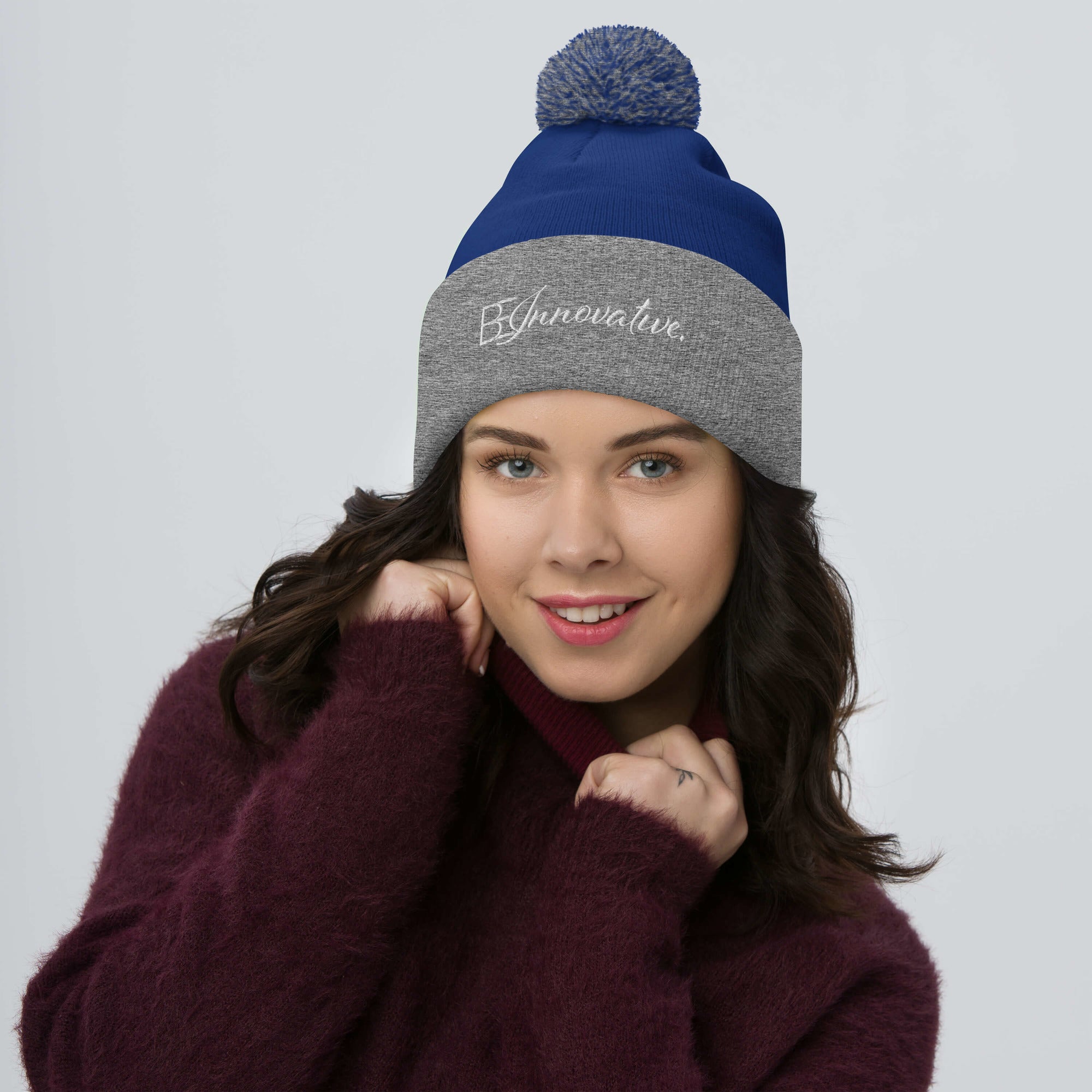 BE INNOVATIVE Pom-Pom Beanie